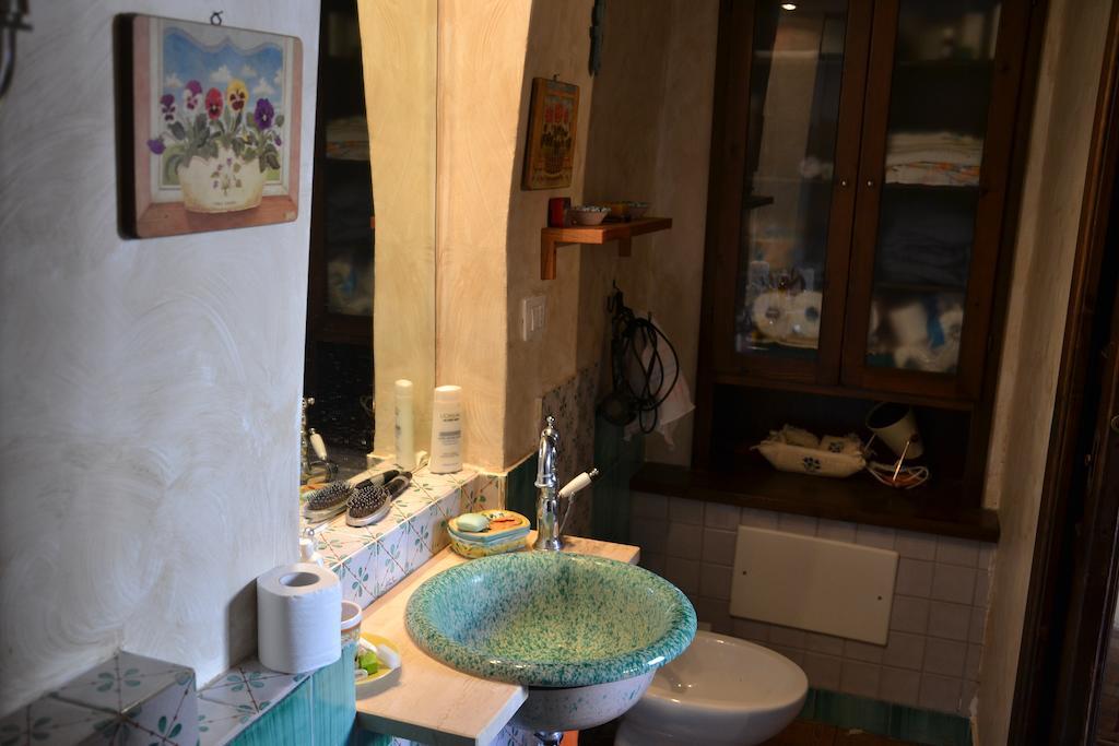 La Casa Del Pittore Di Petralia เปตราเลียโซปรานา ห้อง รูปภาพ
